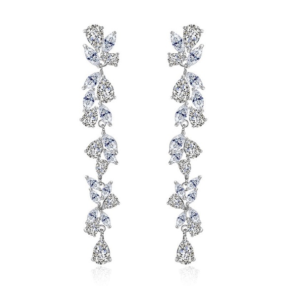 Untamed Petals Promise Crystal Drops Earrings - Picture 6 of 7